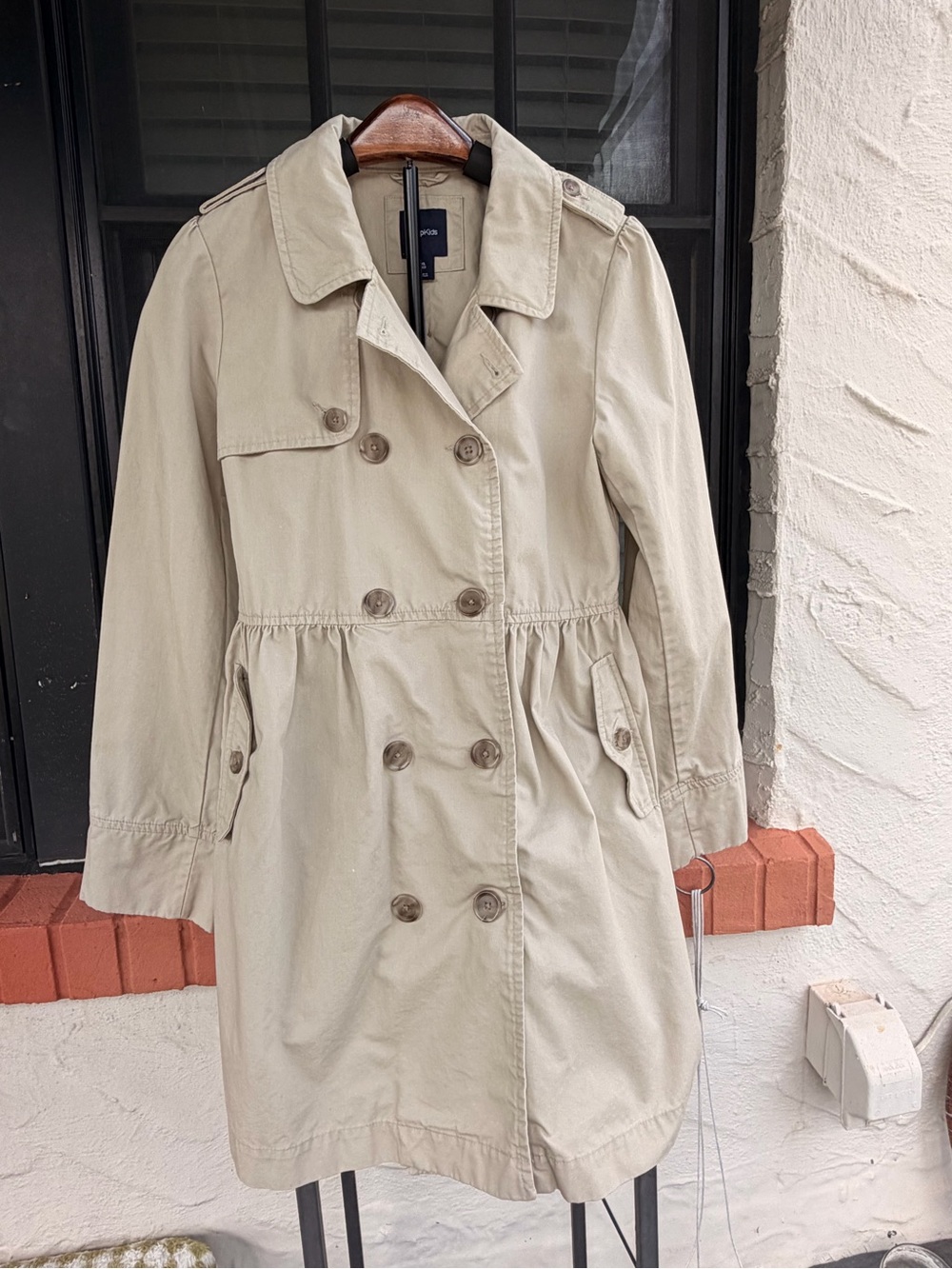 GAPKids Girl’s Light Beige Snowden Trench Coat size: XL